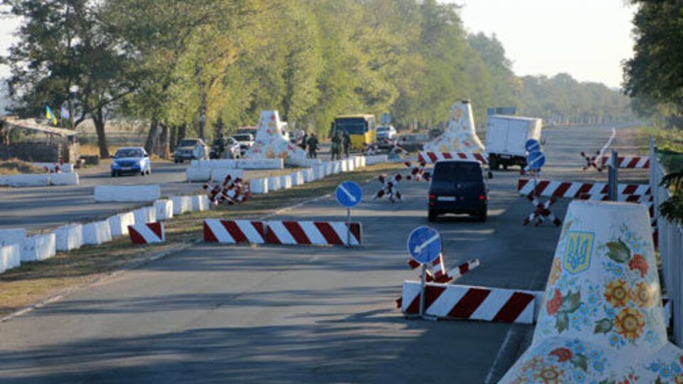 Протягом тижня на блокпостах Донецької області правоохоронці задокументували п'ять фактів зберігання зброї