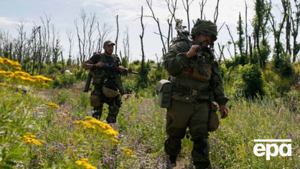 В ответ на провокации боевиков украинские военные восемь раз применяли оружие, сообщили в штабе АТО