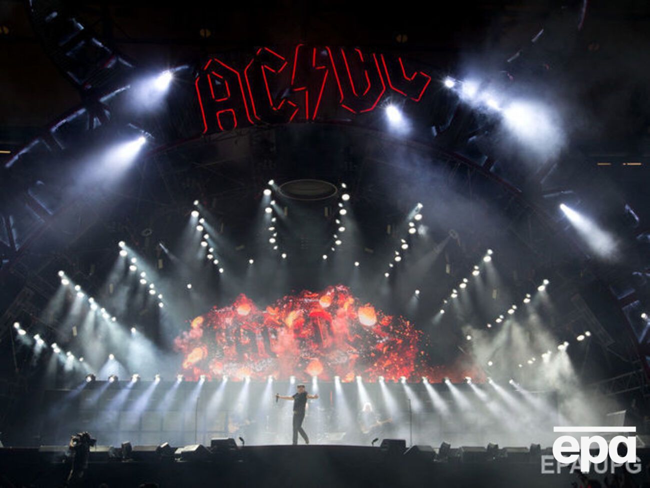 Помер продюсер AC/DC