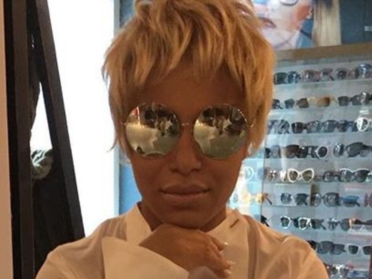 Гайтана вийшла в люди з чоловіком