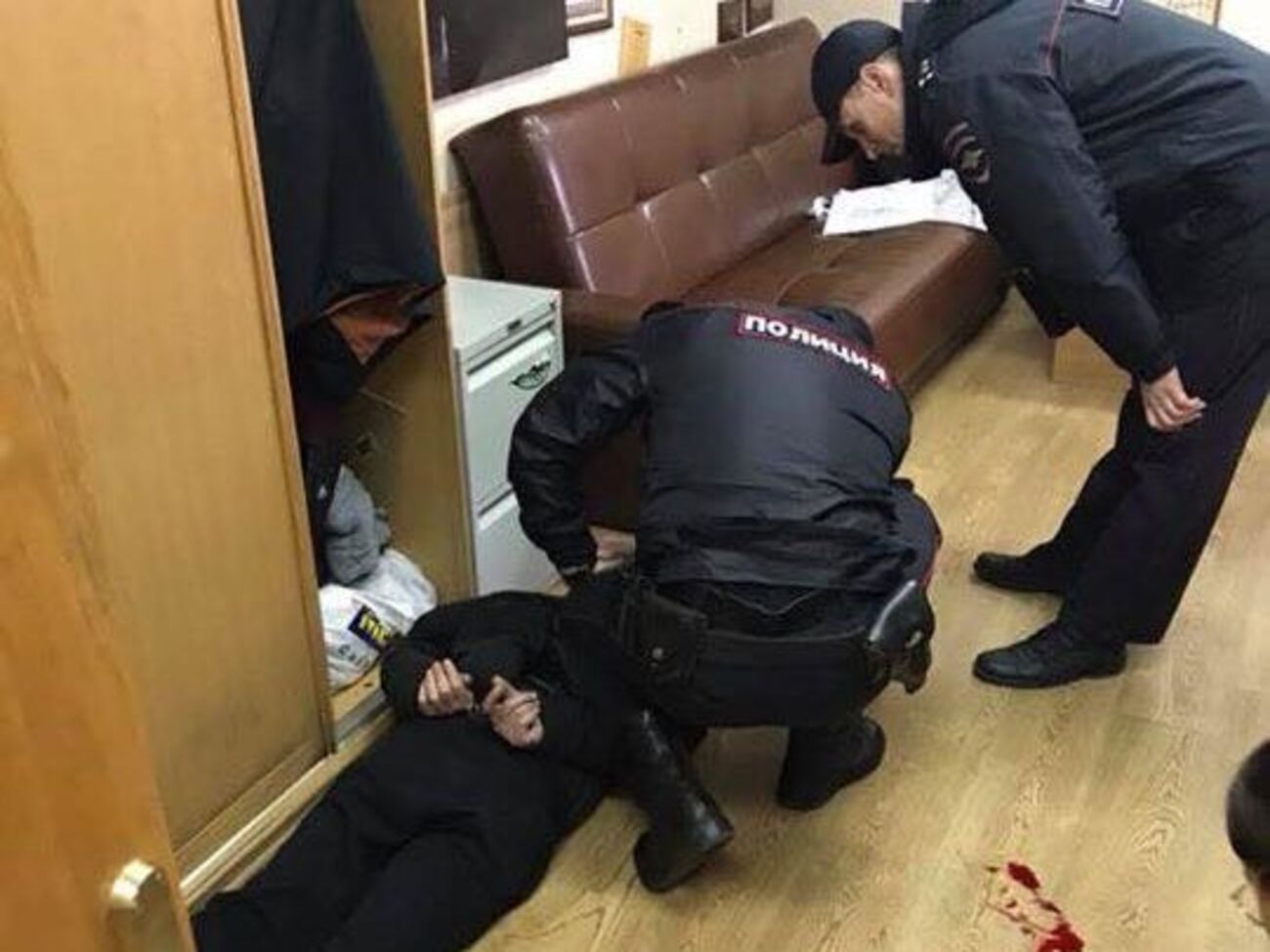 Ксенія Ларіна: Тані перерізали горло. В редакції Эха Москвы. Ми в жаху