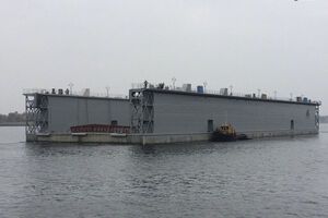 Довжина стапель-палуби доку перевищує довжину футбольного поля