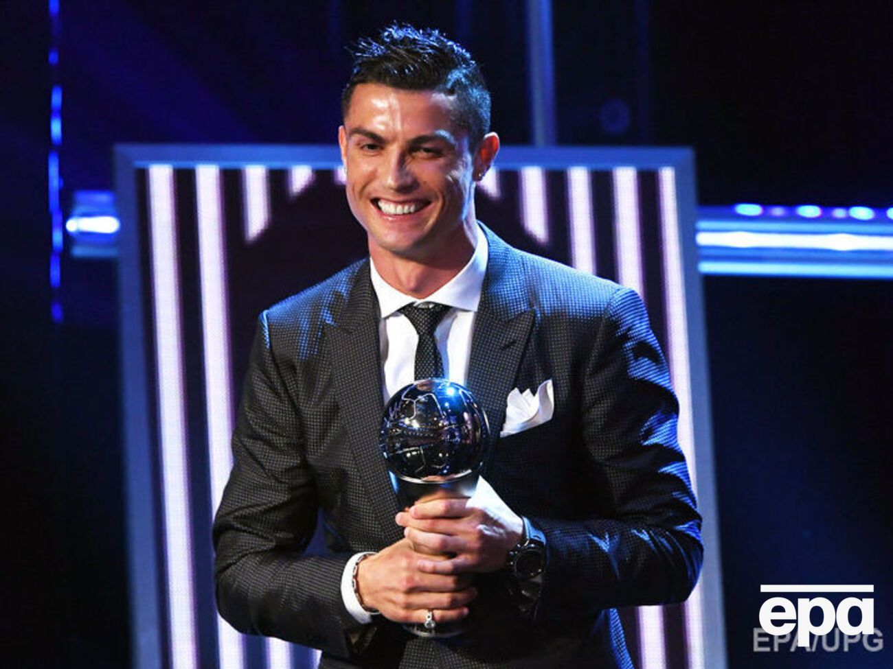 Роналду второй год подряд становится победителем премии