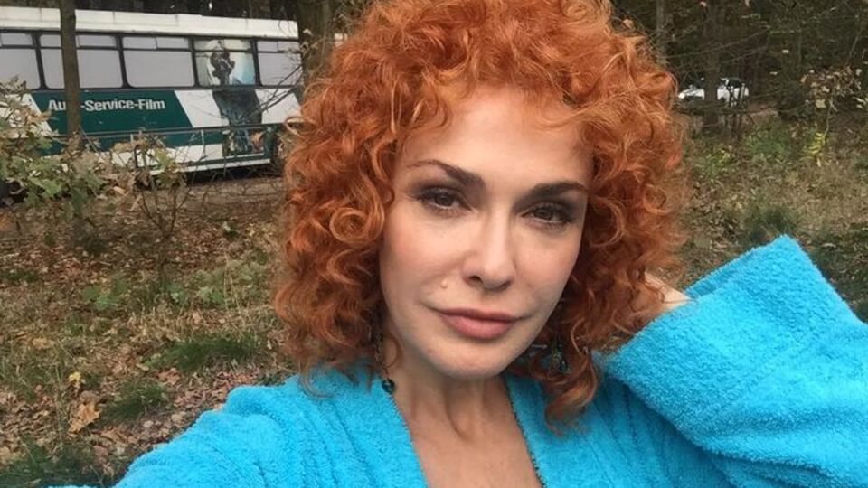 Сумська: Насамперед, мені здається, треба поважати і цінувати себе. Якщо ви професіонал, ви, передусім, маєте бачити у мені актрису, а не те, що ви там собі надумали