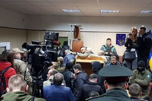 Коханивский нанес ранения из травматического пистолета одному из командиров "Правого сектора"