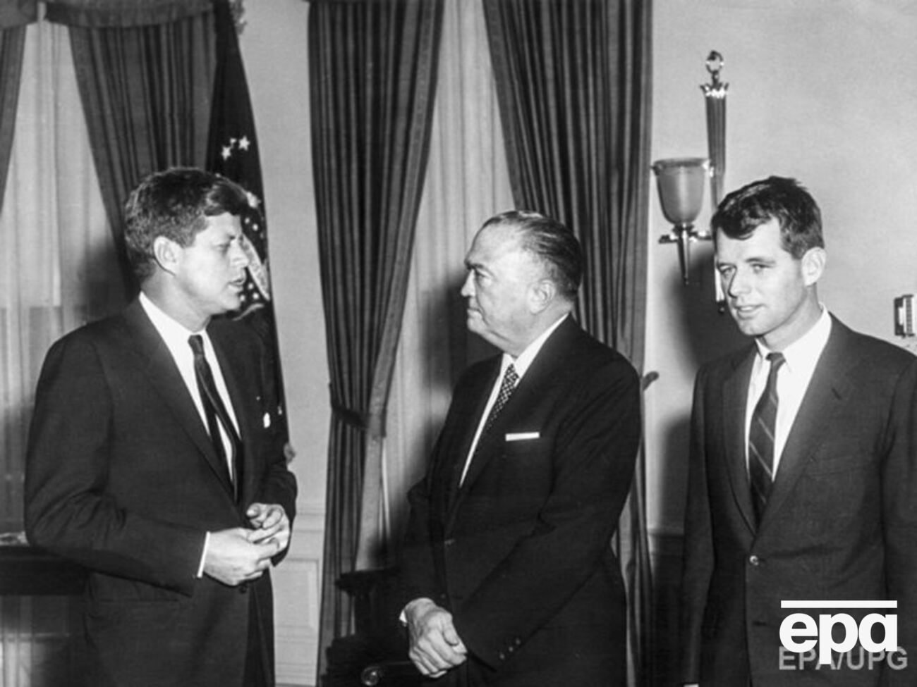 Кеннеді (ліворуч) було вбито в 1963 році