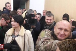 Коханивский находится в зале суда на общих основаниях