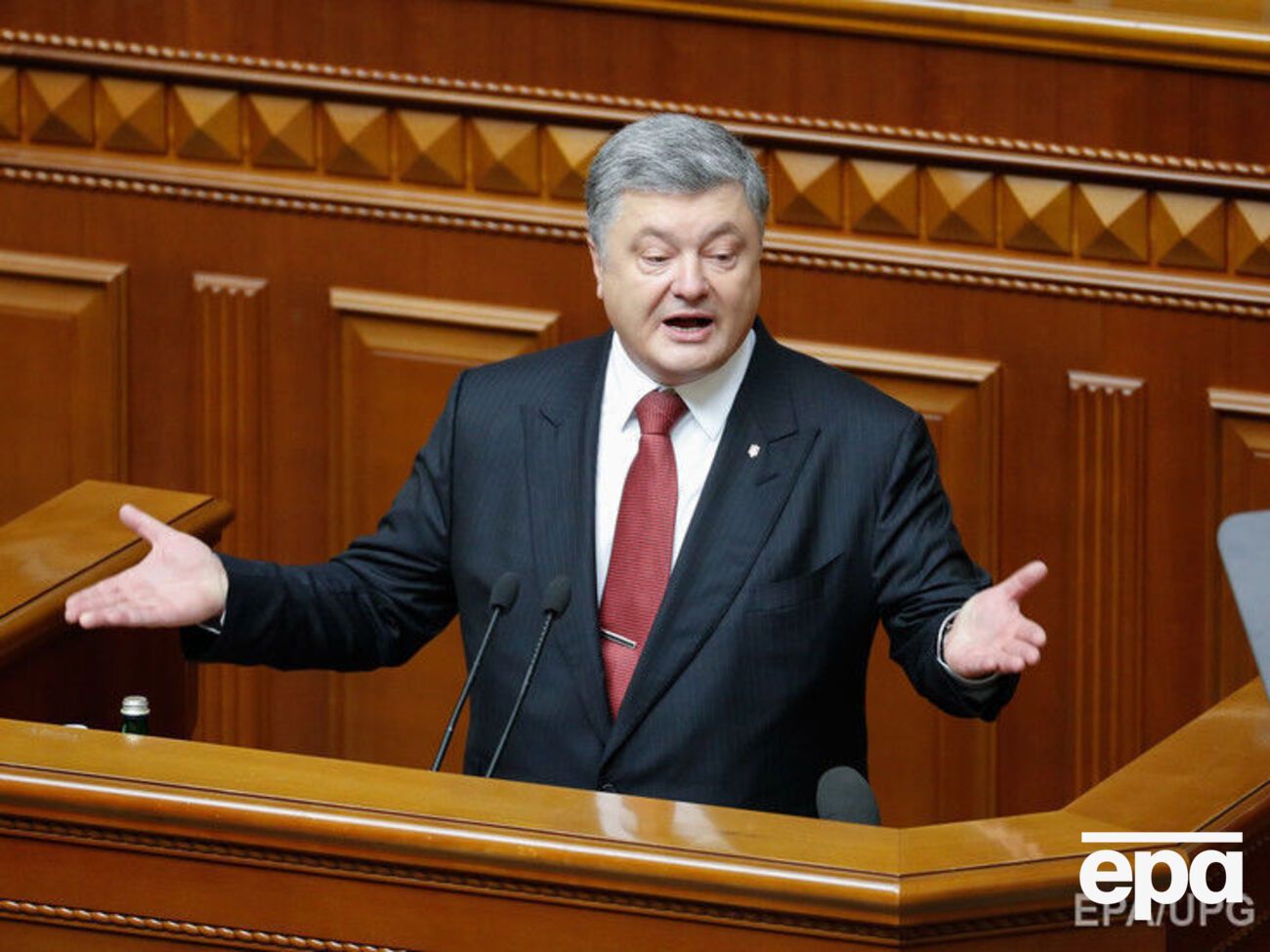 Порошенко: Період до вимушеної паузи в реформах і до ризику зростання популізму кожному з нас потрібно використовувати максимально ефективно