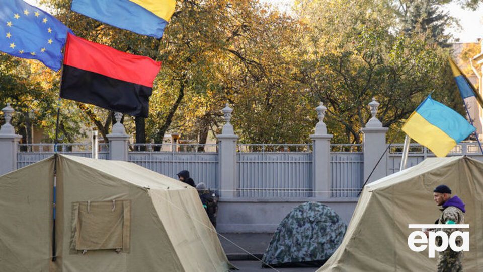 Адриан Каратницкий: 20 октября количество палаток в палаточном городке практически равнялось числу демонстрантов