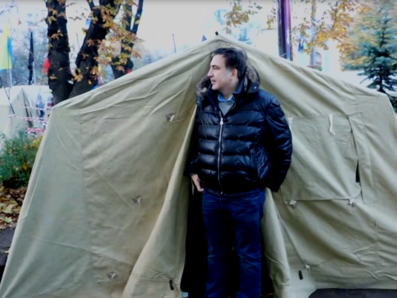 Саакашвили ночевал под Радой