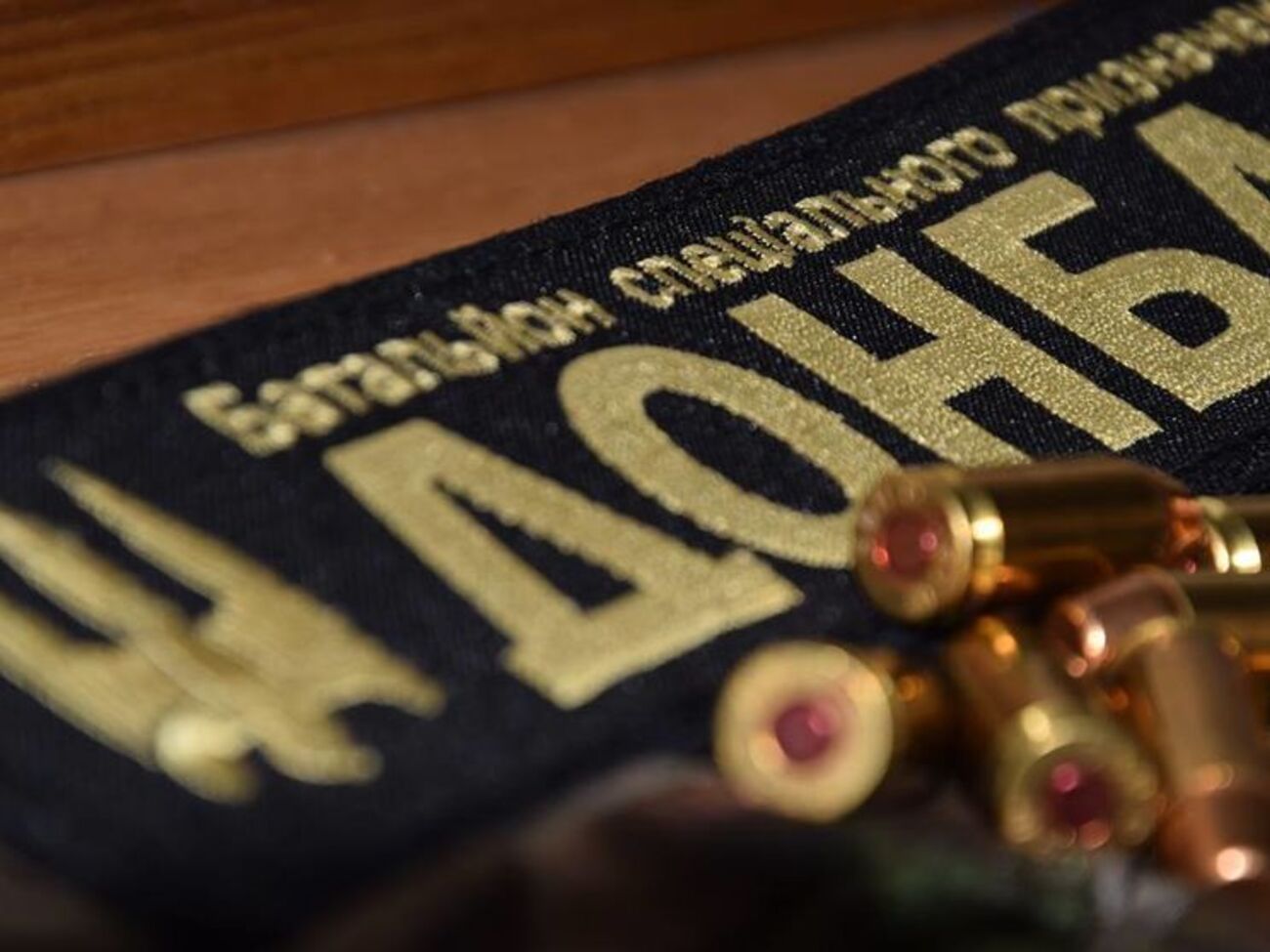 В батальоне "Донбасс-Украина" хотят, чтобы батальон "Донбасс" прекратил использовать шевроны с соколом