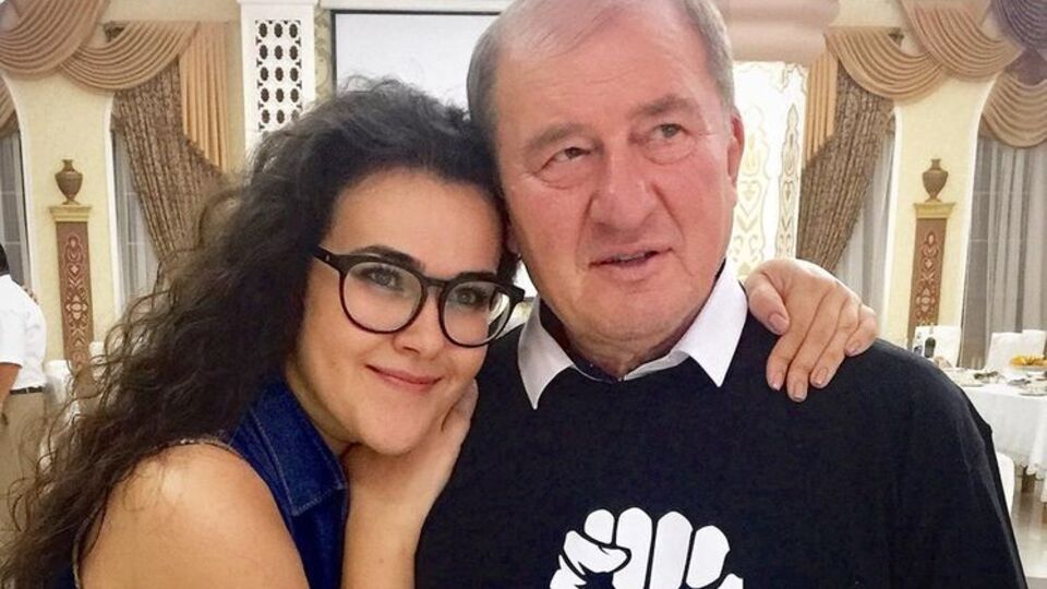 Айше Умерова спілкувалася з батьком телефоном