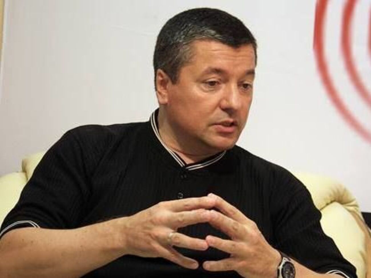 Политолога доставили в киевскую больницу №17