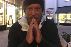 Рурк: Я і мій чудовий маленький брат Біг Джо колись... Спочивай із миром