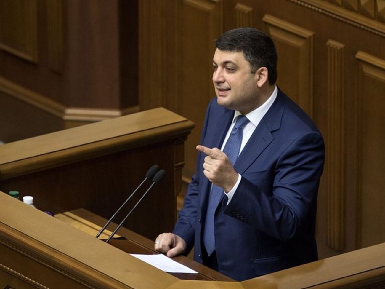 Гройсмана хотят обязать внести кандидатуру на должность министра здравоохранения