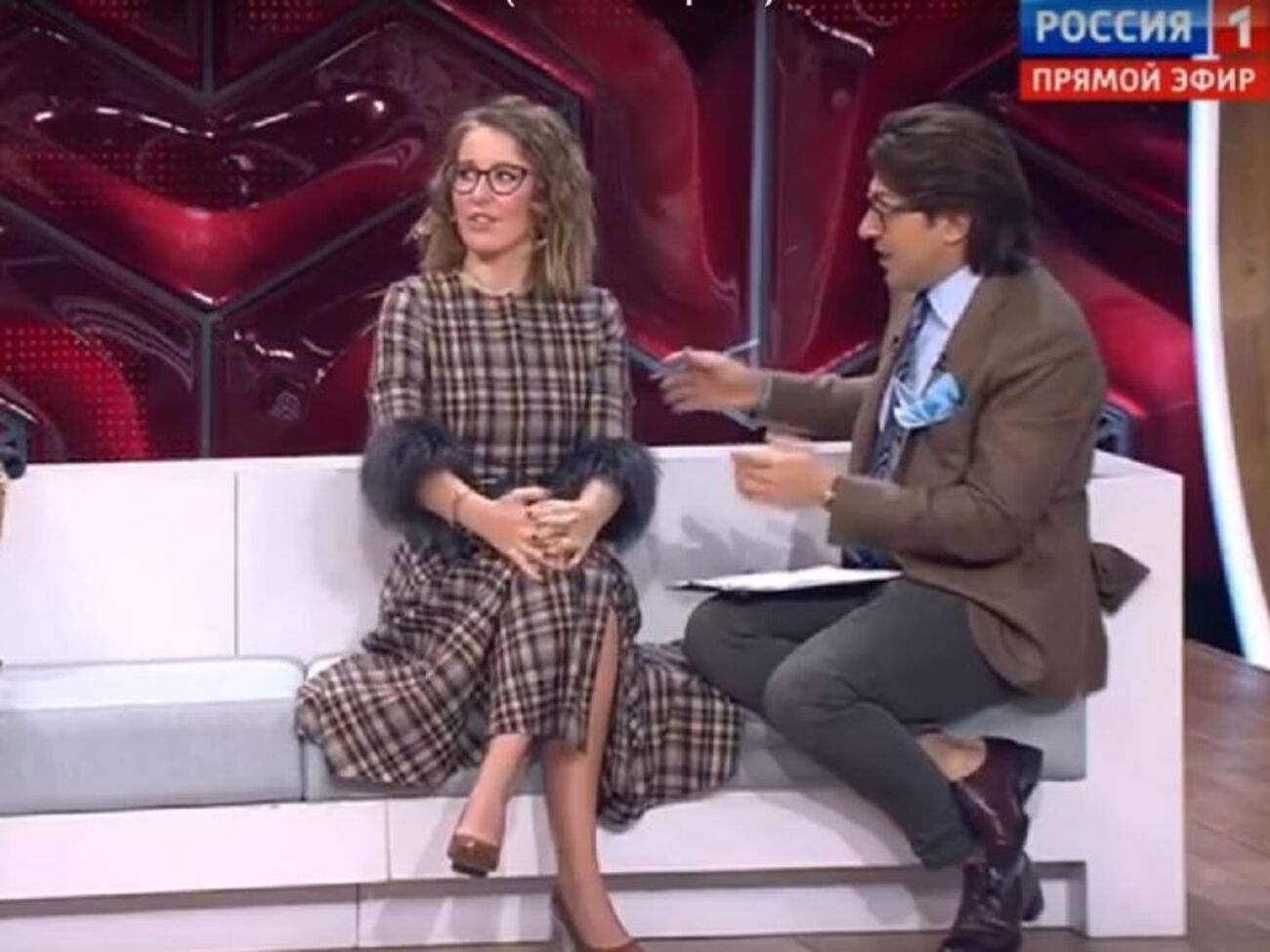 Собчак обратила внимание Малахова на пропущенную фамилию