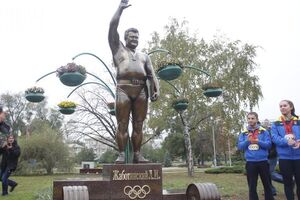 Памятник Жаботинскому открыли в Запорожье