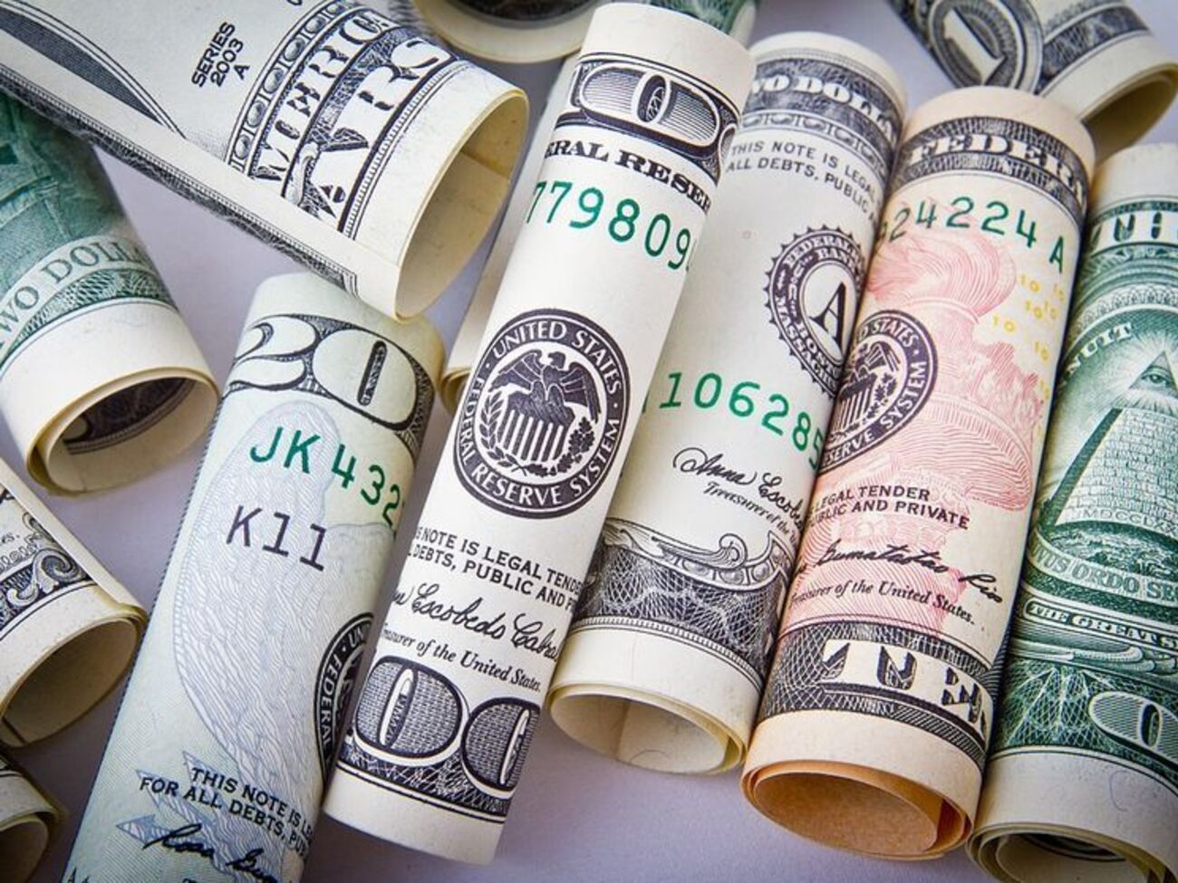Сукупні статки найбагатших людей США становлять $2,753 трлн, а Азії &ndash; $1,965 трлн