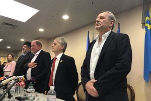 Чийгоз і Умеров прилетіли до Києва