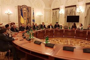 Порошенко зустрівся з Умеровим і Чийгозом