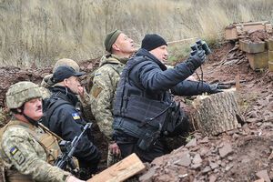 Турчинов побывал в зоне АТО