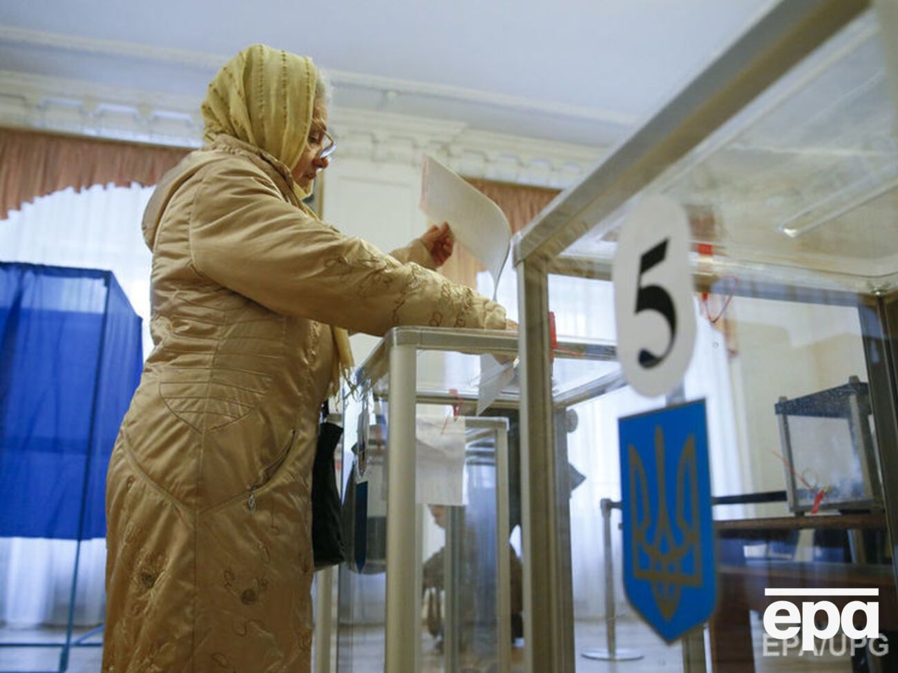 Голосование на местных выборах закончится в 20.00