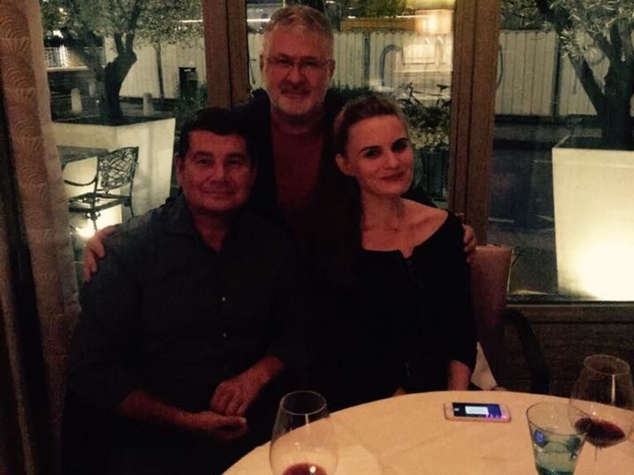 Крюкова повідомила, що стала свідком спілкування Коломойського та Онищенка (на фото зліва) в Женеві