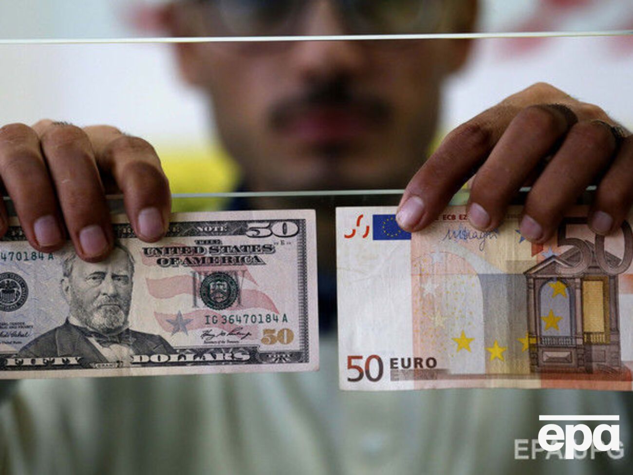 Референдум у Каталонії спровокував падіння євро до долара, пише MarketWatch