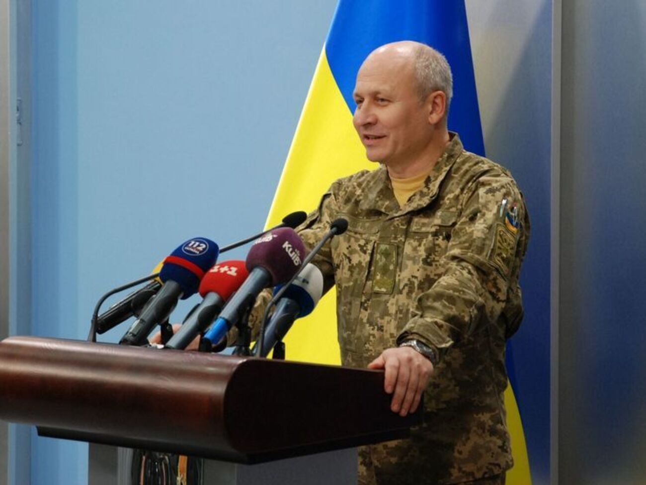 Генштабу необходимо укомплектовать офицерами базы, склады и арсеналы – Артеменко