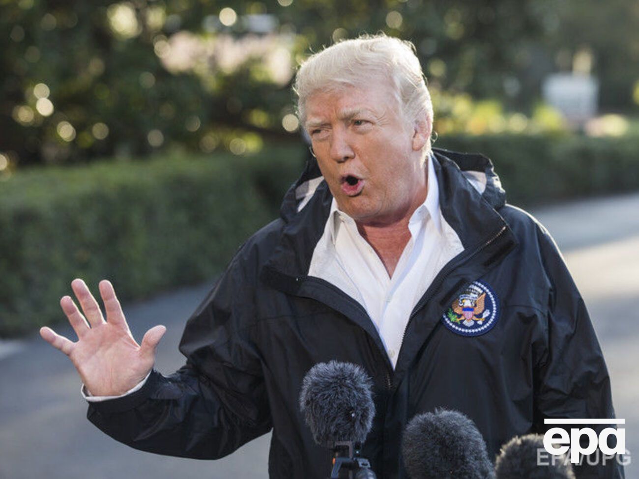 Трамп провел брифинг перед отлетом из Вашингтона