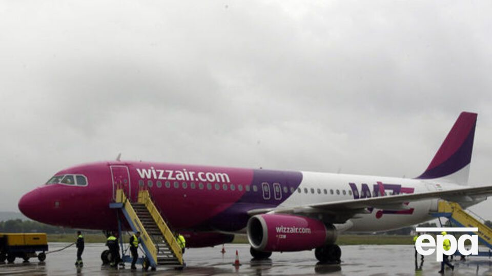 Wizz Air не будет брать оплату за ручную кладь