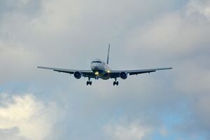 Літак мав приземлитися в Чернівцях о 21.55