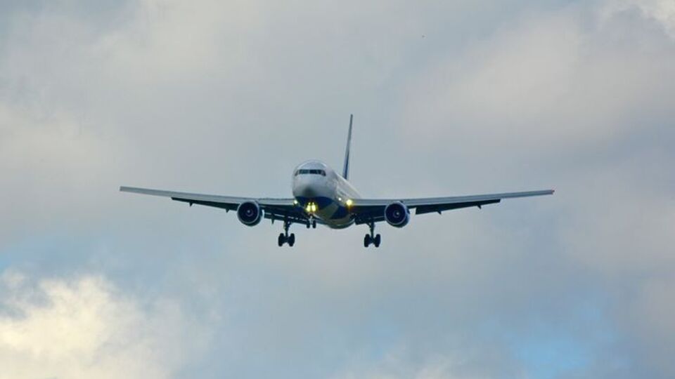 Літак мав приземлитися в Чернівцях о 21.55