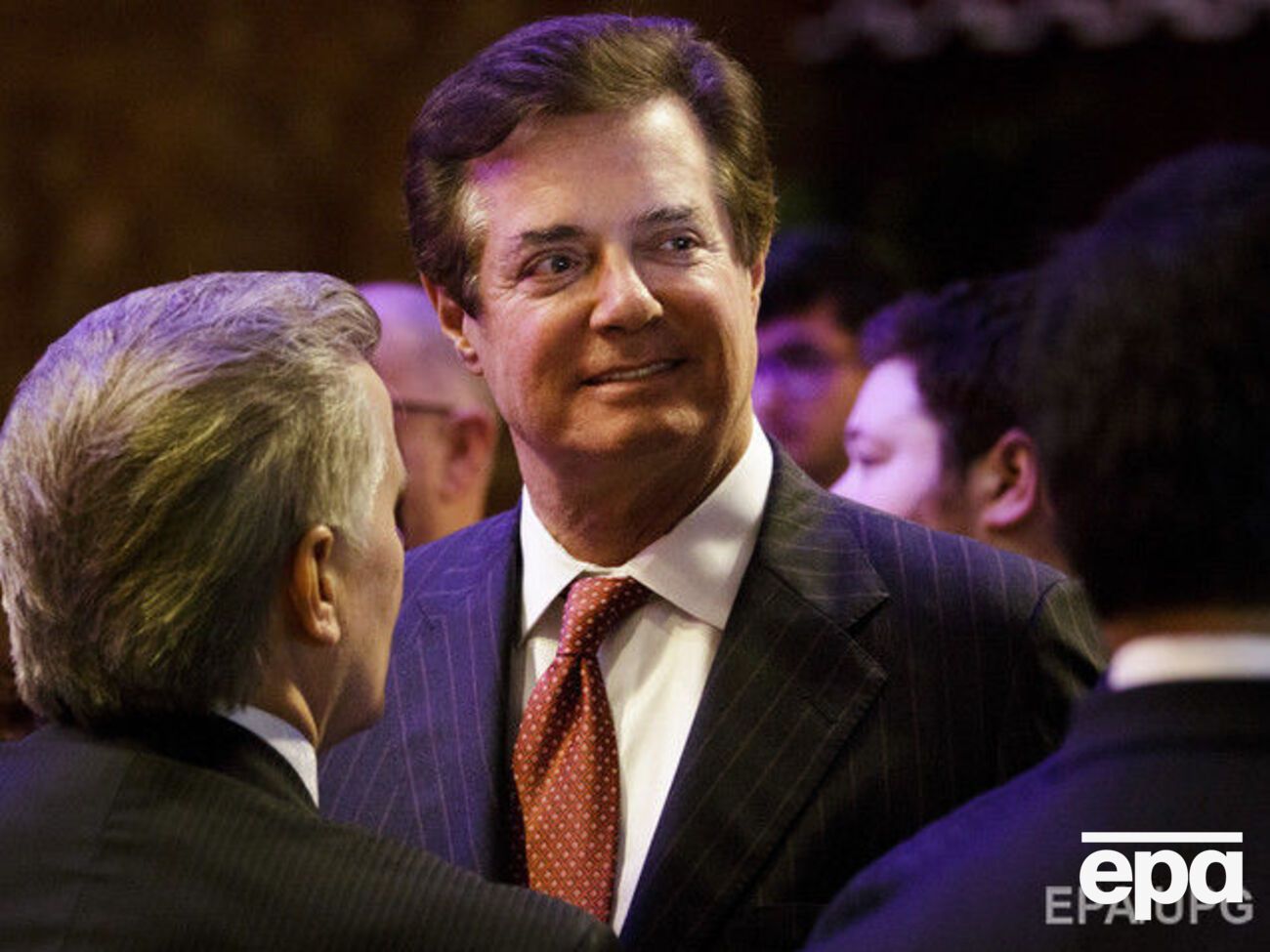 По данным следствия, Манафорт отмыл более $18 млн