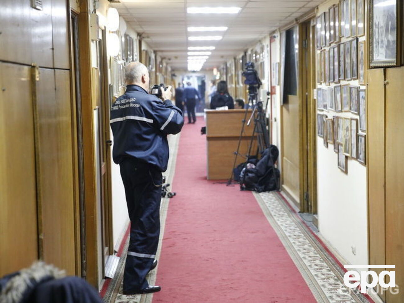 Камери зняли, що відбувалося в коридорі і гостьовій кімнаті "Эха Москвы"