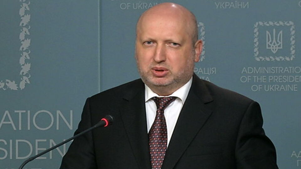 Турчинов: Окуева стала настоящим героем чеченского и украинского народов