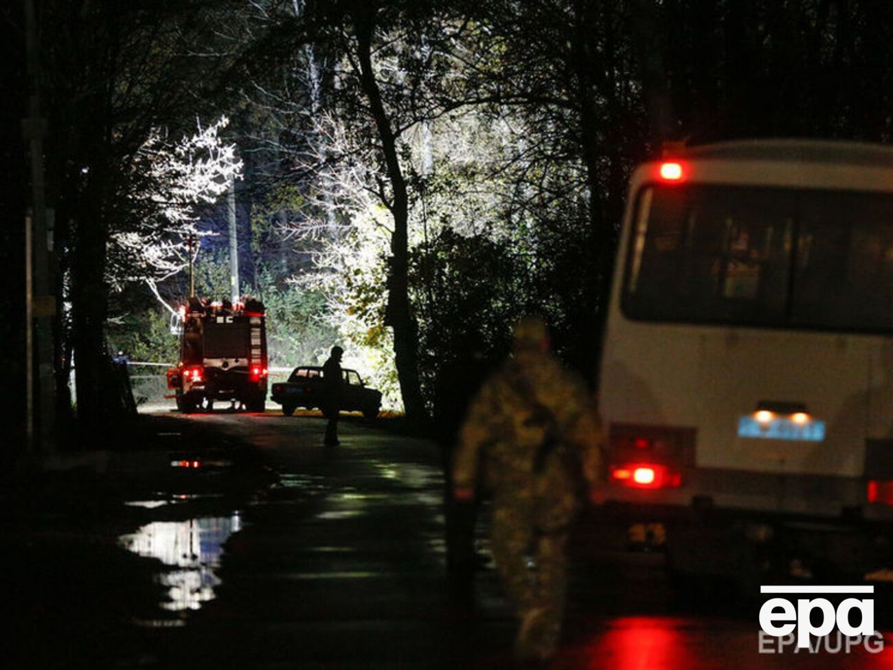 30 октября&nbsp;у железнодорожного переезда&nbsp;в Глевахе неизвестные открыли огонь по автомобилю, в котором&nbsp;находились Осмаев и его жена Окуева