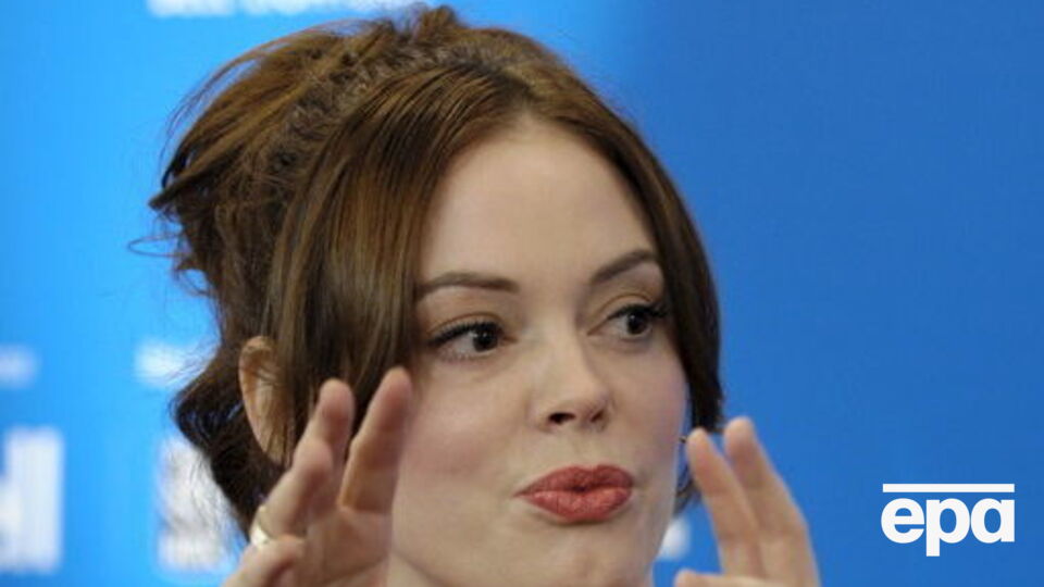 Макгоуэн: Они пытаются заставить меня замолчать? Существует ордер на мой арест в Вирджинии. Кусок лошадиного дерьма!