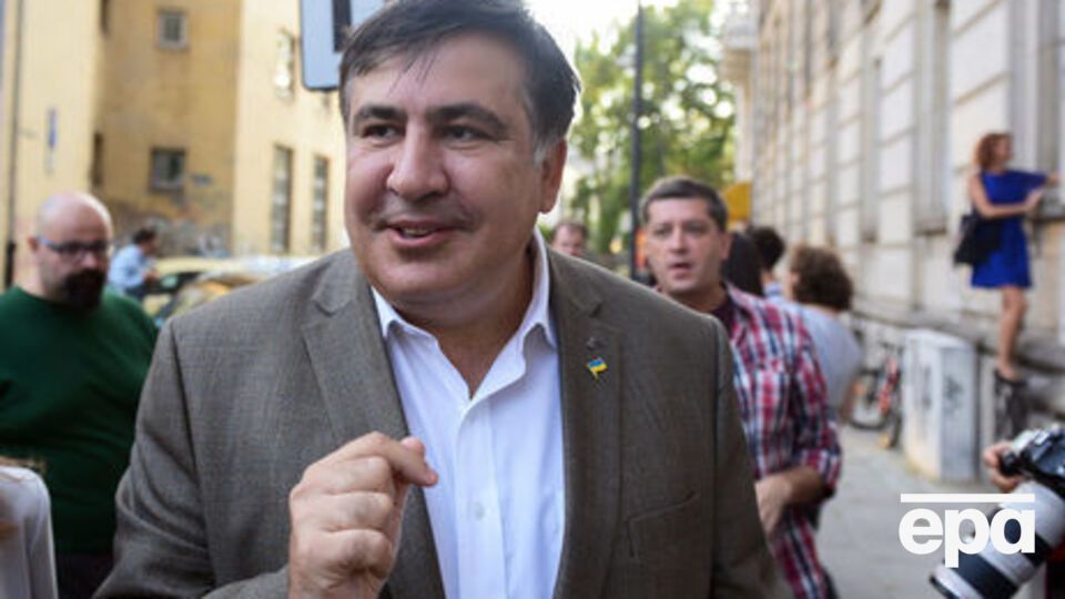 Саакашвілі: Дорогі депутати, дотримуйтеся наказу вашого міністра і приходьте на засідання без охоронців і не через задній хід