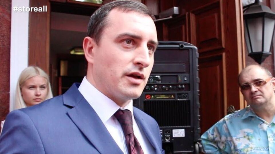 Чибисов заявил, что охрану с Осмаева снимать не будут