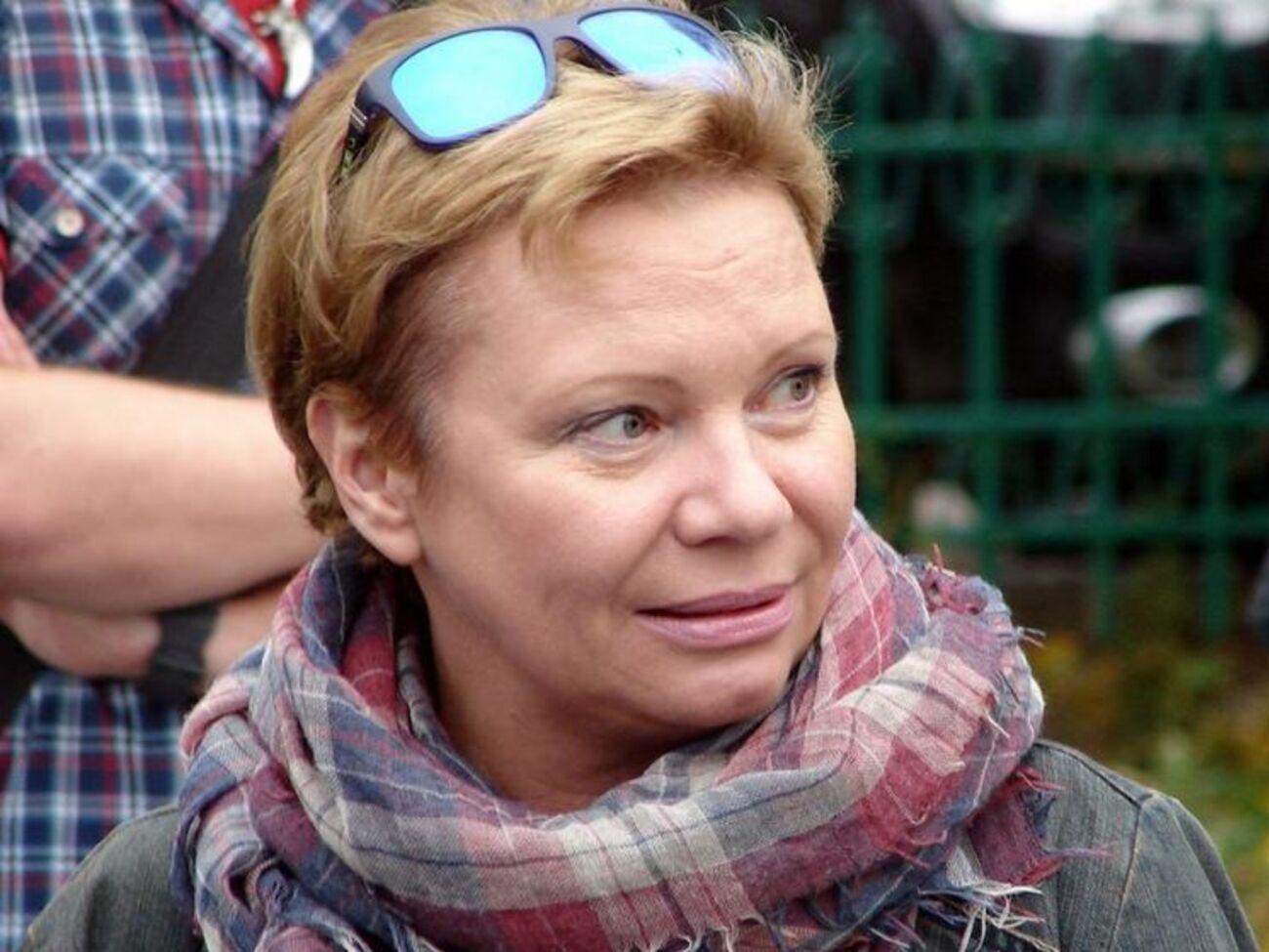 Раніше Ларіна звинуватила пропагандиста Володимира Соловйова в тому, що той своїми висловлюваннями створив ґрунт для нападу на співробітників "Эха Москвы"