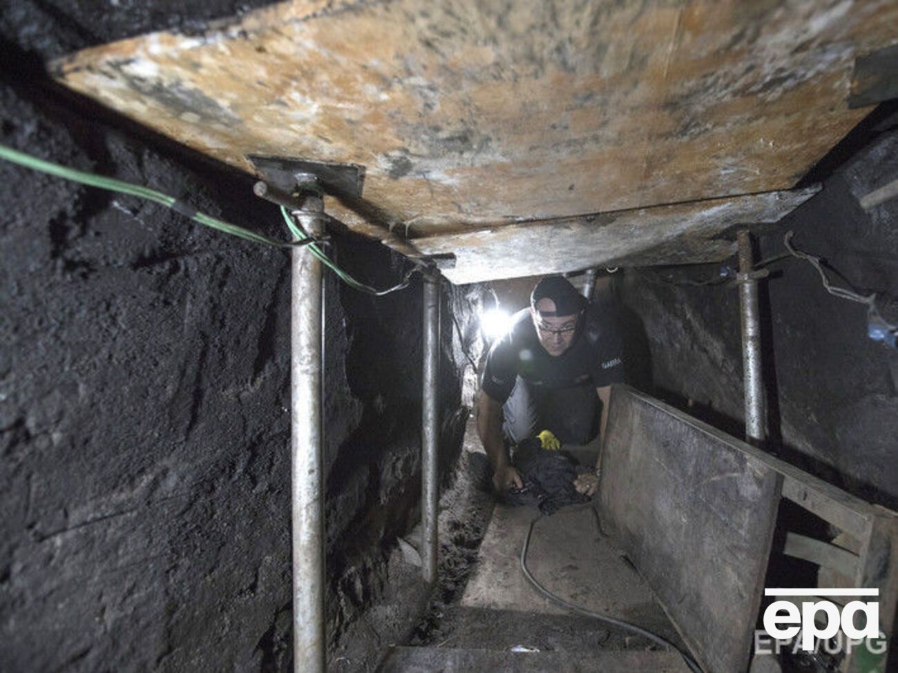 Злоумышленники прорыли тоннель длиной 600 метров