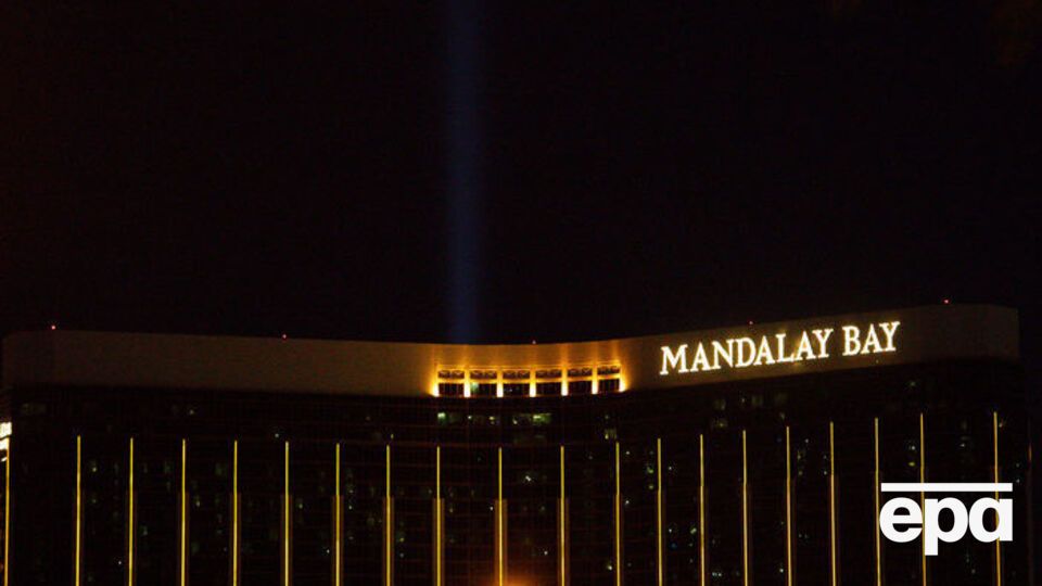 Педдок оточив окремий номер камерами спостереження