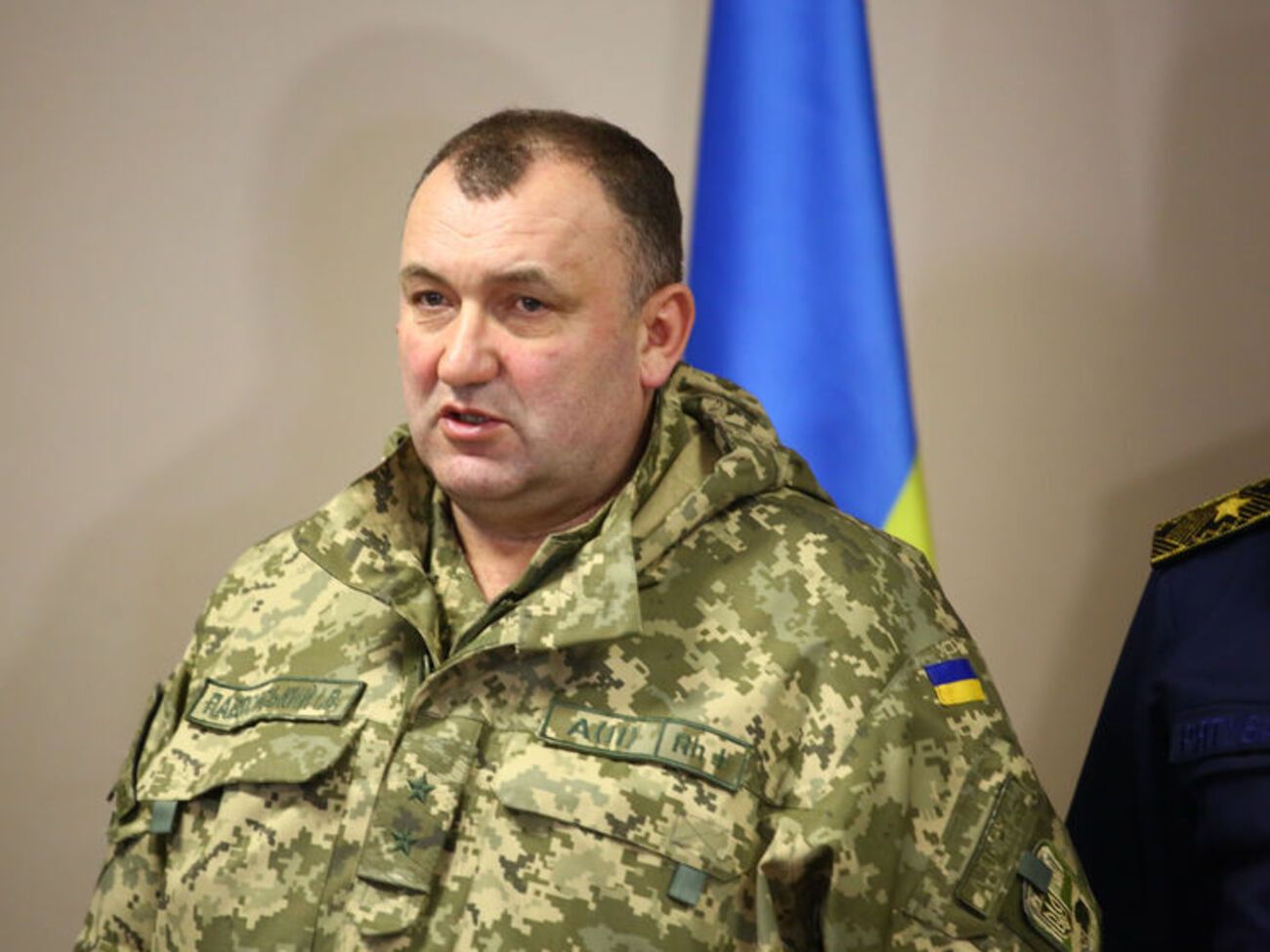 За словами Павловського, розосередження боєприпасів триває