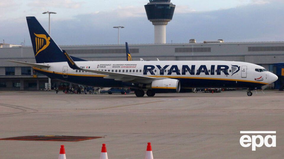 Петерс подал в суд на Ryanair