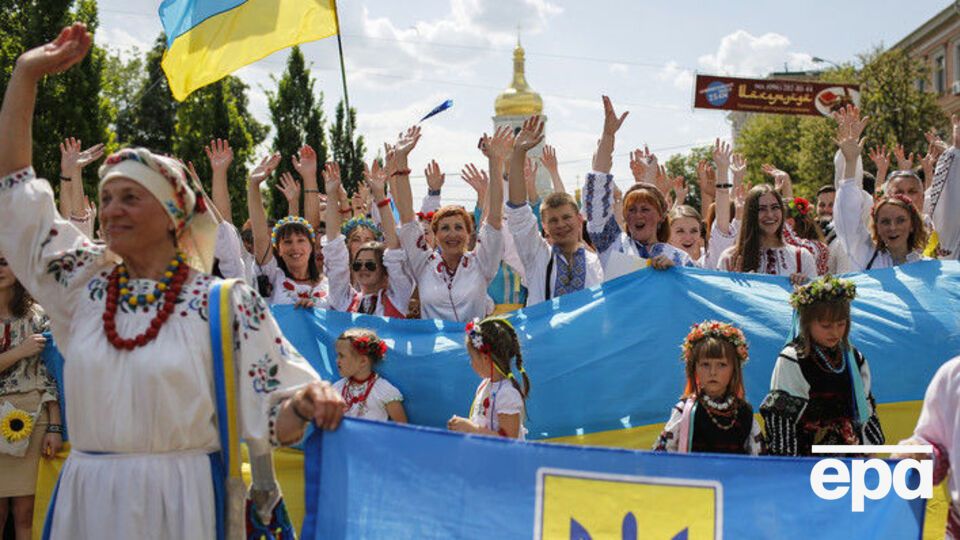 До 2015 року кількість прихильників ідеї визнання ОУН-УПА учасниками боротьби за незалежність України становила 41%, а противників – 38%