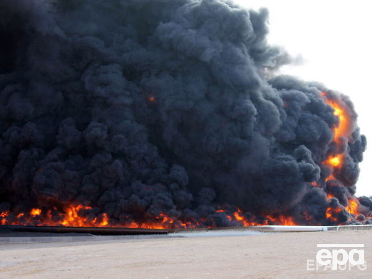 ИГИЛ пытается сохранить контроль над нефтяными промыслами в Сирии