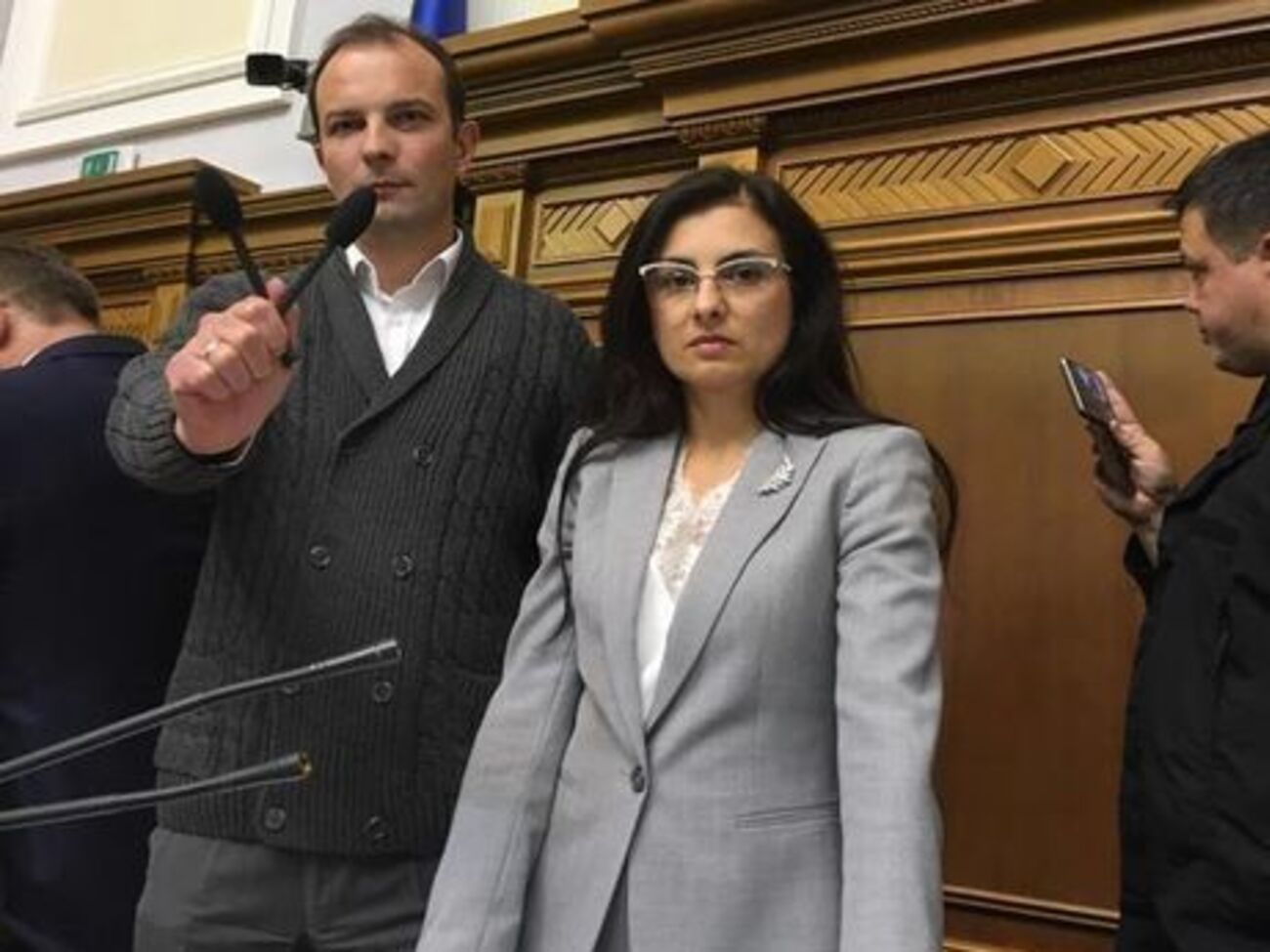 Депутаты от фракции "Самопоміч" блокировали трибуну ВР 5 октября