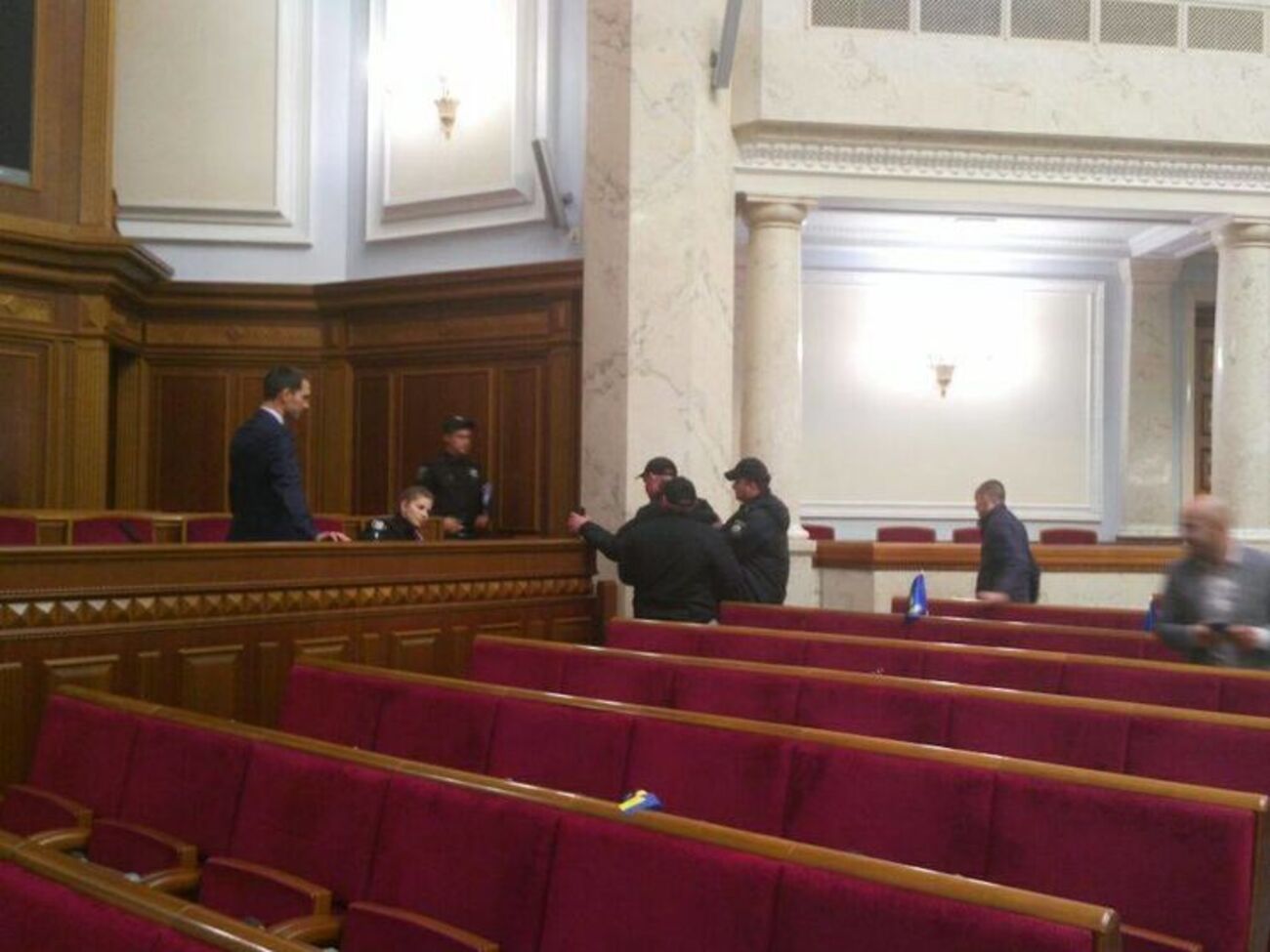 Следователи приезжали в Раду и изъяли остатки дымовой шашки