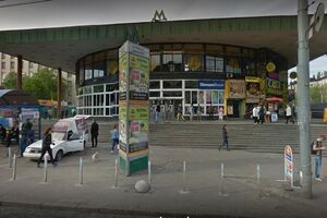 Майонез роздавали біля станції "Шулявська"